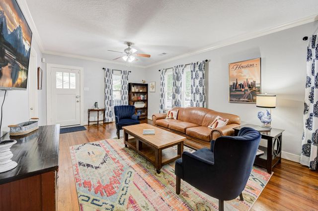 408 Tabor Street, Houston, TX 77009