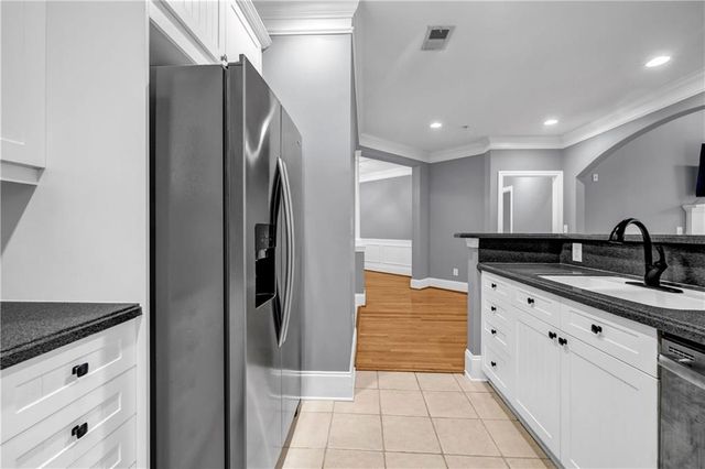 4100 Paces Walk SE 2304, Atlanta, GA 30339