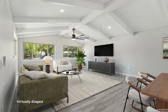 131 Shadywood Ln, San Antonio, TX 78230