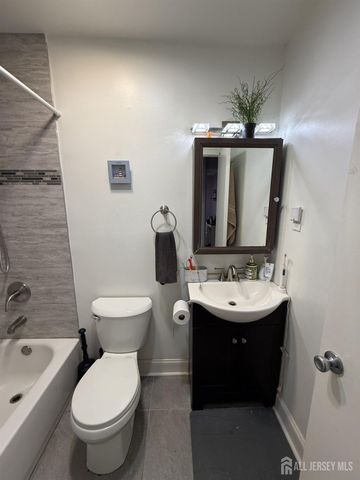 23 Woodland Way, South Brunswick, NJ 08810