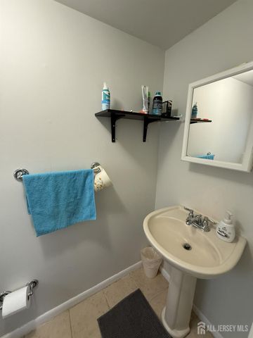 23 Woodland Way, South Brunswick, NJ 08810