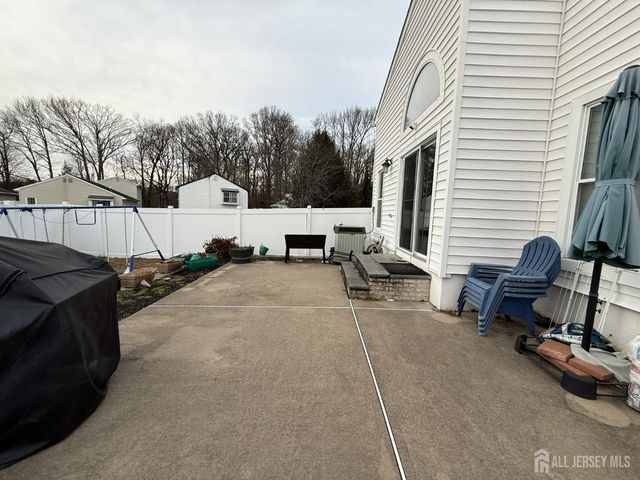 23 Woodland Way, South Brunswick, NJ 08810