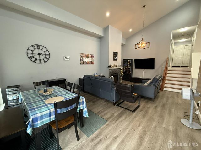 23 Woodland Way, South Brunswick, NJ 08810