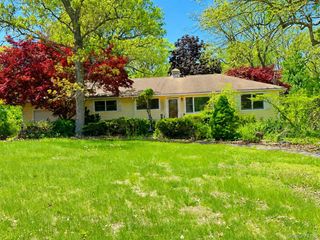 20 Croft Lane, Smithtown, NY 11787