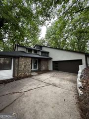 352 N Peak Drive, Alpharetta, GA 30022