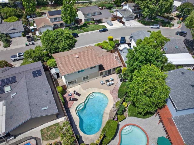 2865 Longspur Way, Pleasanton, CA 94566
