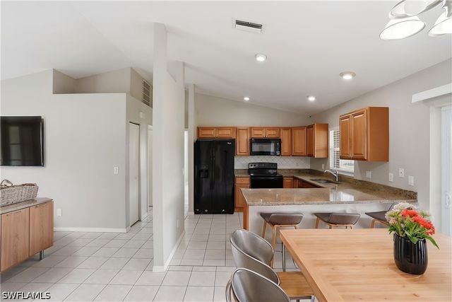 3521 Santa Barbara BLVD, Cape Coral, FL 33914