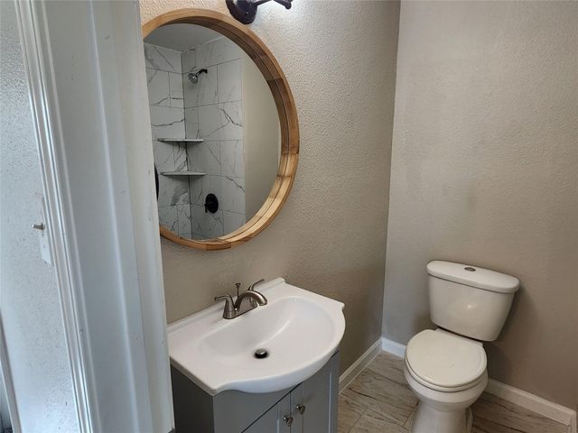 524 Avenue A, La Marque, TX 77568