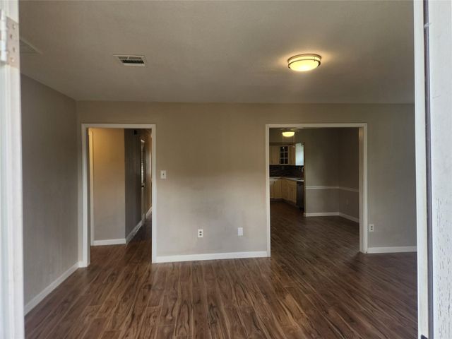 524 Avenue A, La Marque, TX 77568