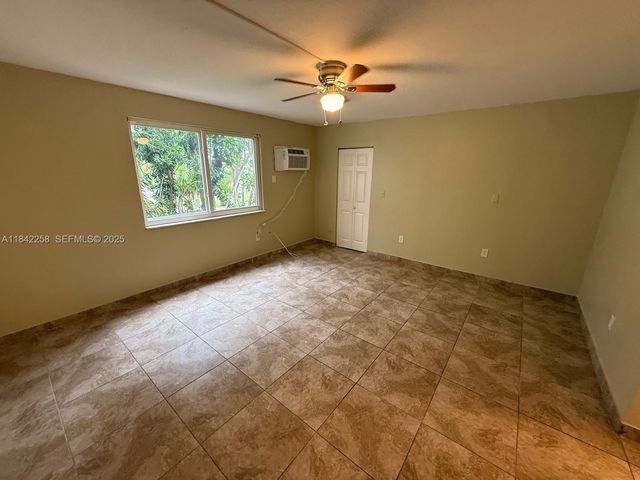 6930 Miami Gardens Drive 1-217A, Hialeah, FL 33015