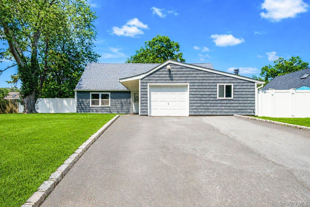 150 Serpentine Lane, Islandia, NY 11749