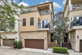 2041 W 14th 1/2 Street, Houston, TX 77008