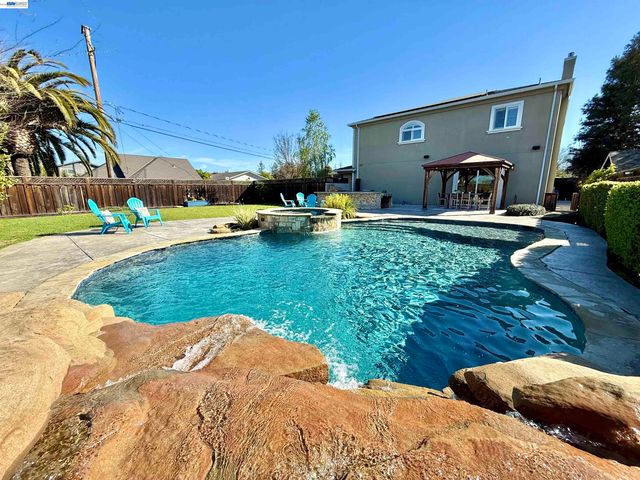 1500 Arroyo Rd, Livermore, CA 94550