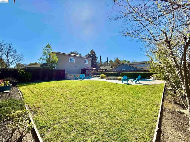 1500 Arroyo Rd, Livermore, CA 94550