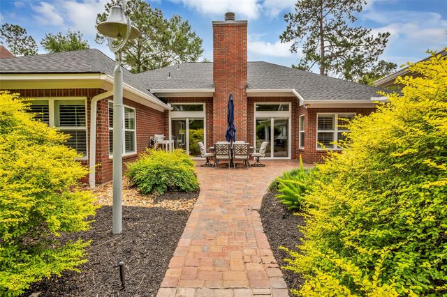 11 Feather Branch Court, The Woodlands, TX 77381