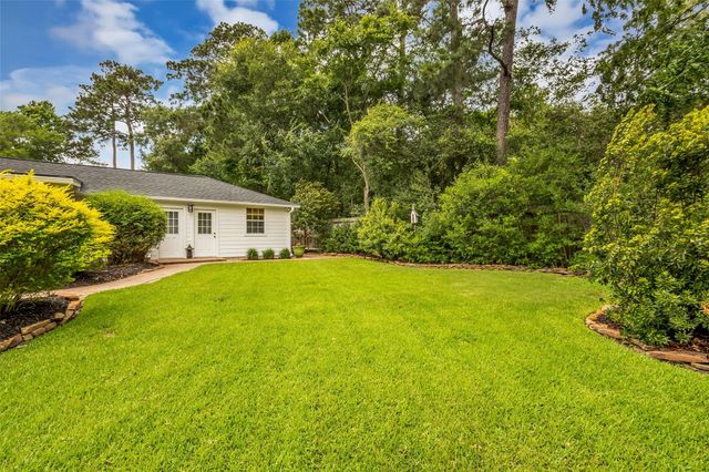 11 Feather Branch Court, The Woodlands, TX 77381
