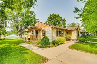 7 Park Drive, Northfield, MN 55057