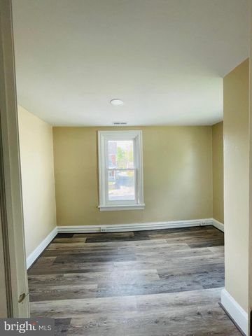 810 BROAD ST, Chambersburg, PA 17201