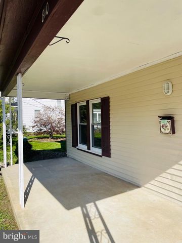 810 BROAD ST, Chambersburg, PA 17201