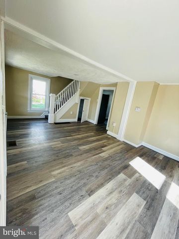 810 BROAD ST, Chambersburg, PA 17201
