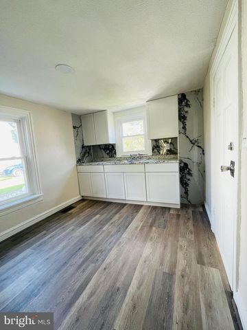 810 BROAD ST, Chambersburg, PA 17201