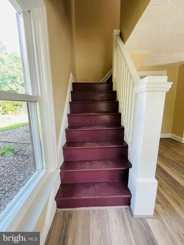 810 BROAD ST, Chambersburg, PA 17201