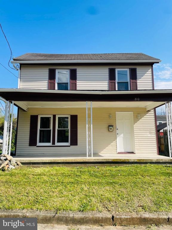 810 BROAD ST, Chambersburg, PA 17201