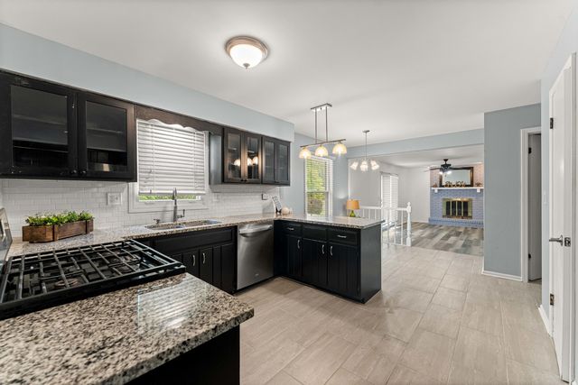 939 Honey Lane, Crete, IL 60417