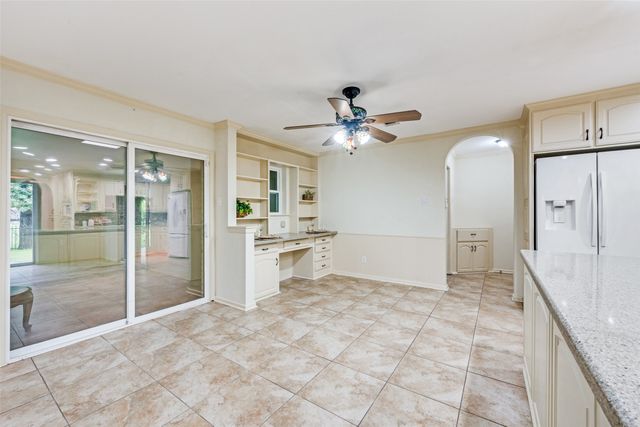 849 Wheelwood Drive, Hurst, TX 76053