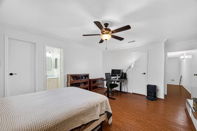 9850 Pagewood Lane 807, Houston, TX 77042