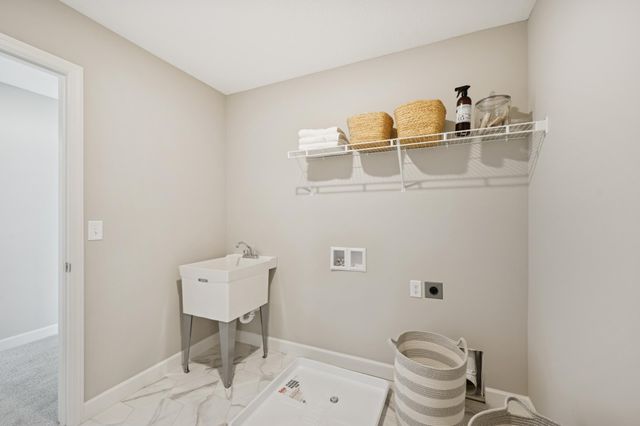 1489 Raccoon Lane, New Richmond, WI 54017