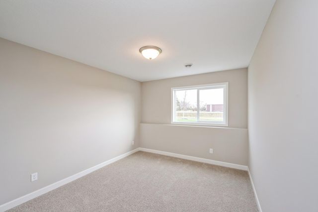 1489 Raccoon Lane, New Richmond, WI 54017