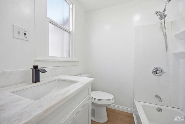 1615 Owens Street, Bakersfield, CA 93305