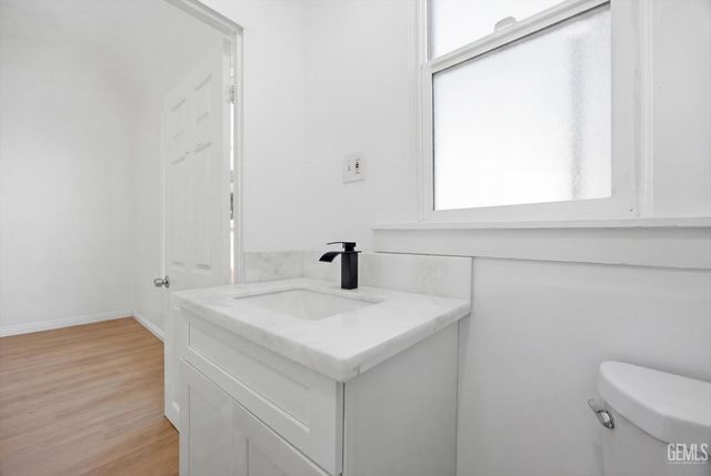 1615 Owens Street, Bakersfield, CA 93305