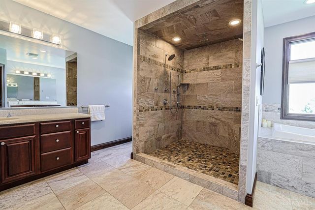 3860 Legendary Ridge Lane, Cleves, OH 45002