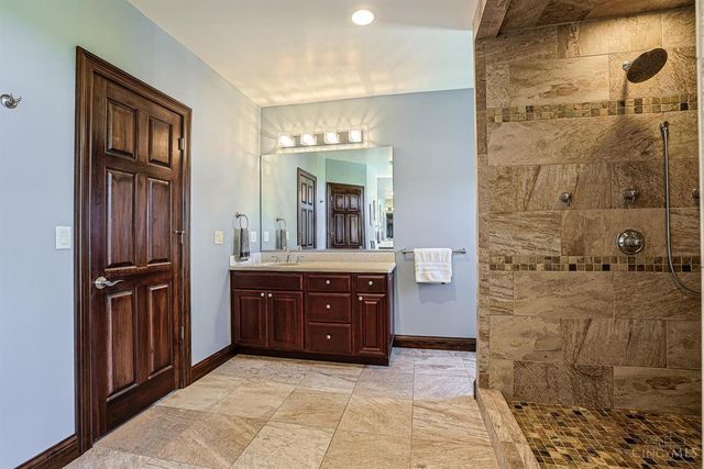 3860 Legendary Ridge Lane, Cleves, OH 45002