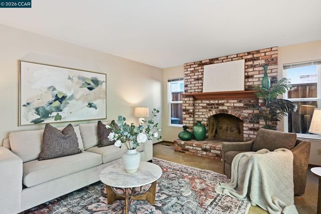 5017 Murchio Dr, Concord, CA 94521