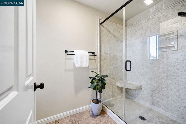 5017 Murchio Dr, Concord, CA 94521