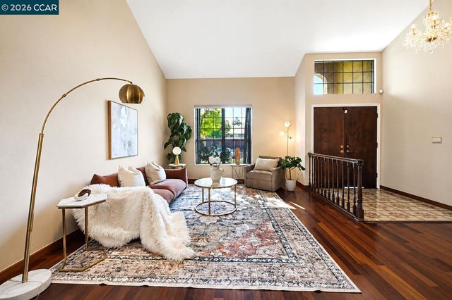 5017 Murchio Dr, Concord, CA 94521