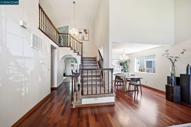 5017 Murchio Dr, Concord, CA 94521