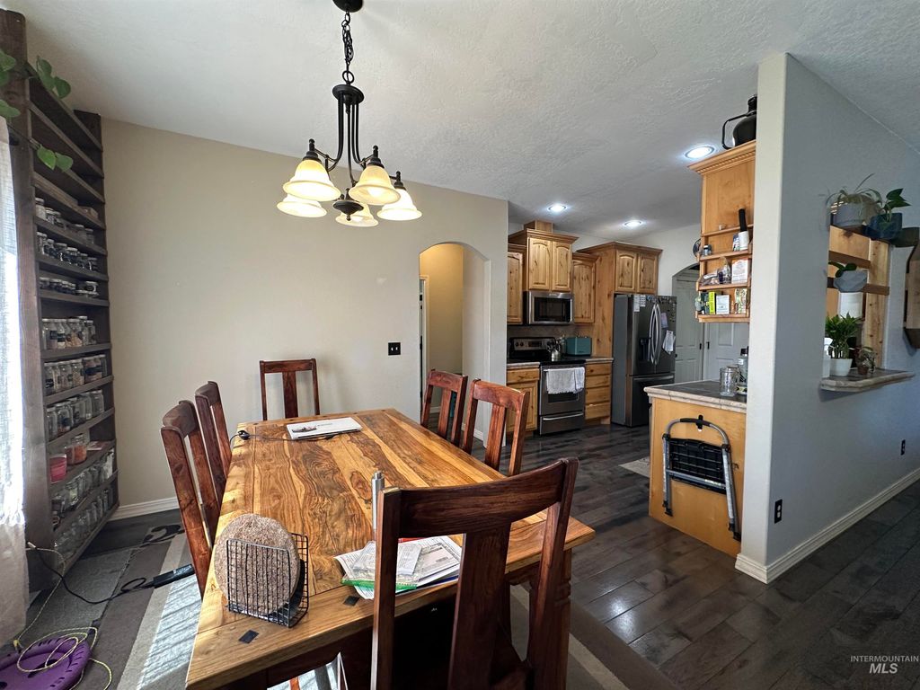1581 NE Bedrock St, Mountain Home, ID 83647 photo 5