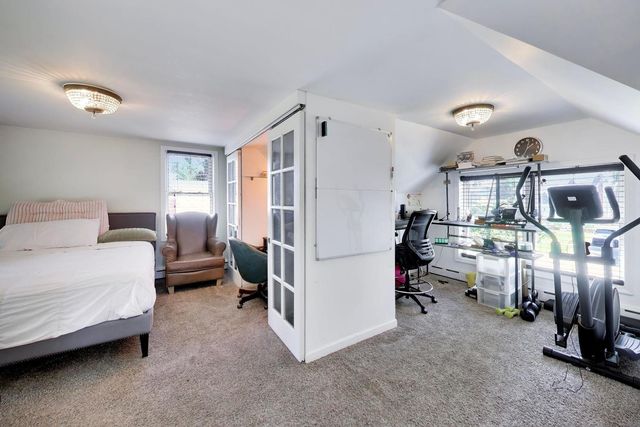 232 E VILLAGE Drive, Northlake, IL 60164
