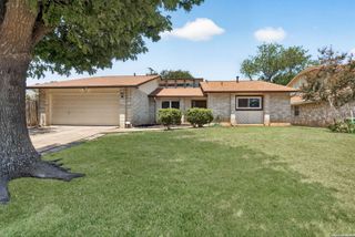 1031 BAY HORSE DR, San Antonio, TX 78245