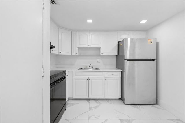 4164 Inverrary Drive 412, Lauderhill, FL 33319