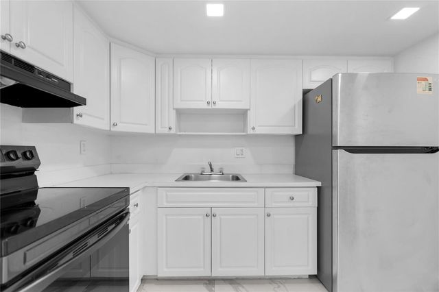 4164 Inverrary Drive 412, Lauderhill, FL 33319