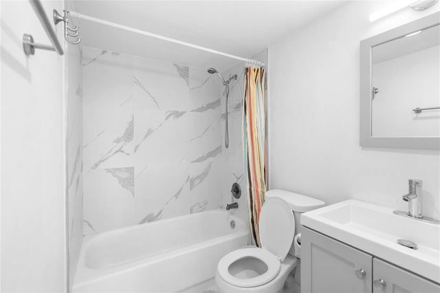 4164 Inverrary Drive 412, Lauderhill, FL 33319