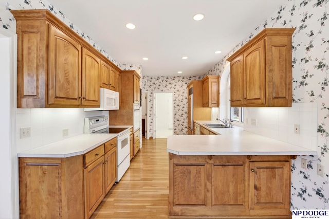 3245 N 159 Street, Omaha, NE 68116