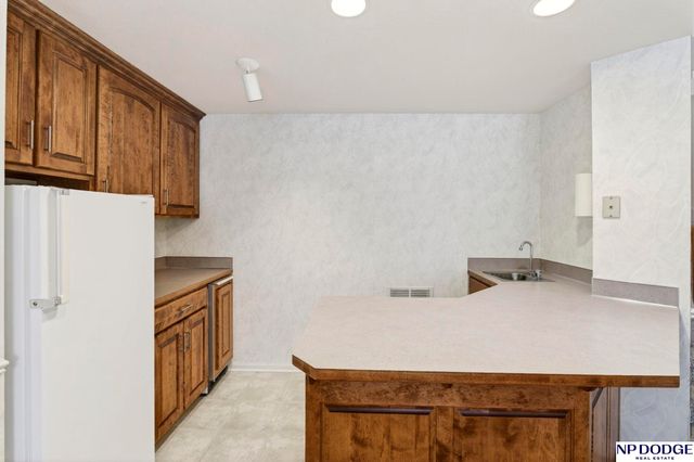 3245 N 159 Street, Omaha, NE 68116