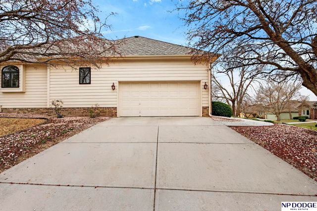 3245 N 159 Street, Omaha, NE 68116