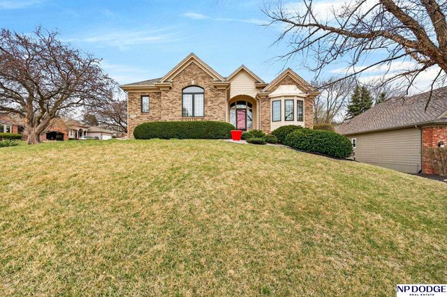 3245 N 159 Street, Omaha, NE 68116